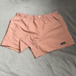 Patagonia Baggies ‎ Shorts female L Salmon Pink fish net pockets